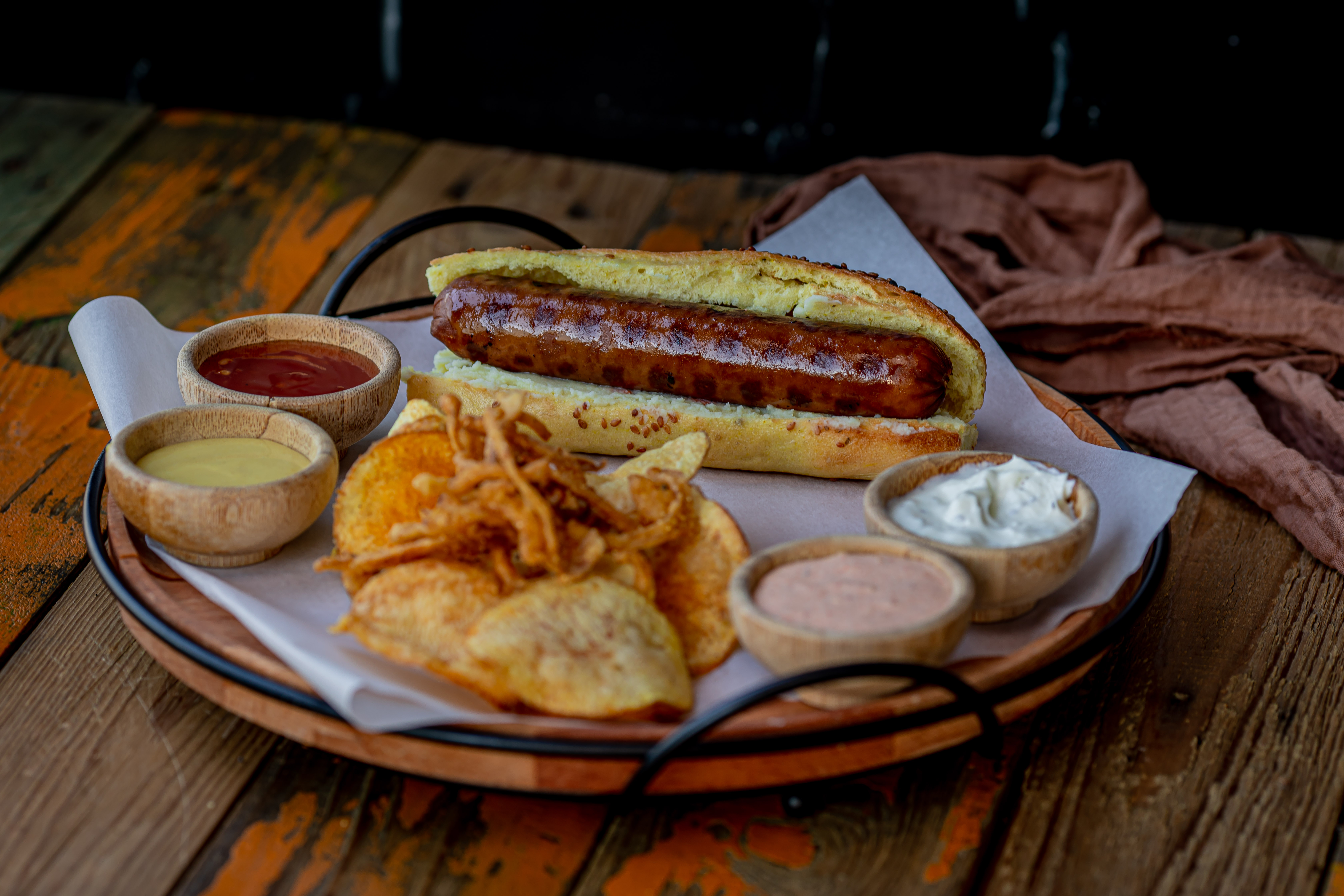 FRANKFURTER SOSİSLİ SANDWICH